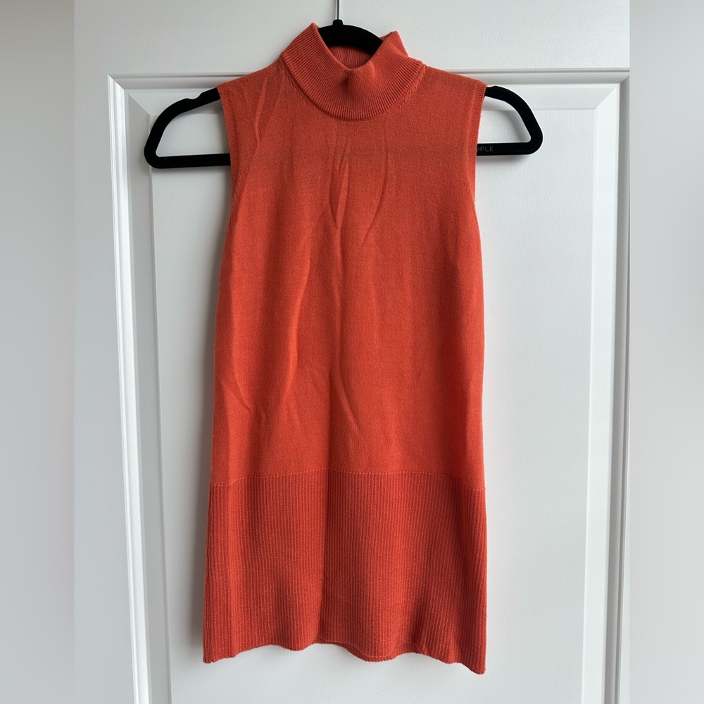 Doncaster jersey knit top with ribbed detailing and neck